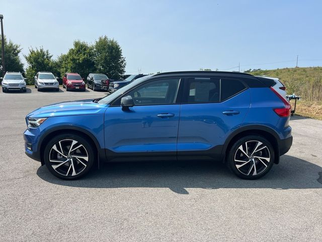 2021 Volvo XC40 R-Design