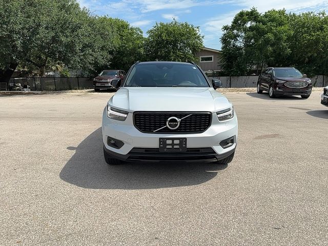 2021 Volvo XC40 R-Design