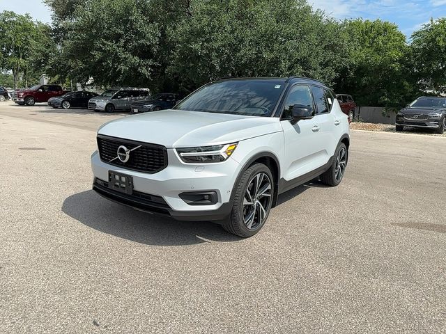 2021 Volvo XC40 R-Design