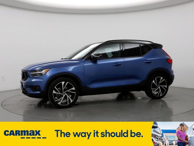 2021 Volvo XC40 R-Design