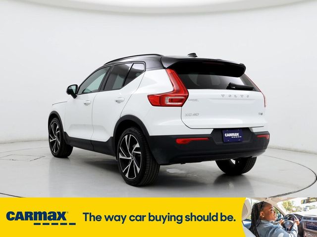 2021 Volvo XC40 R-Design