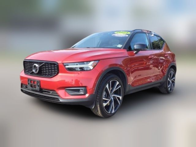 2021 Volvo XC40 R-Design