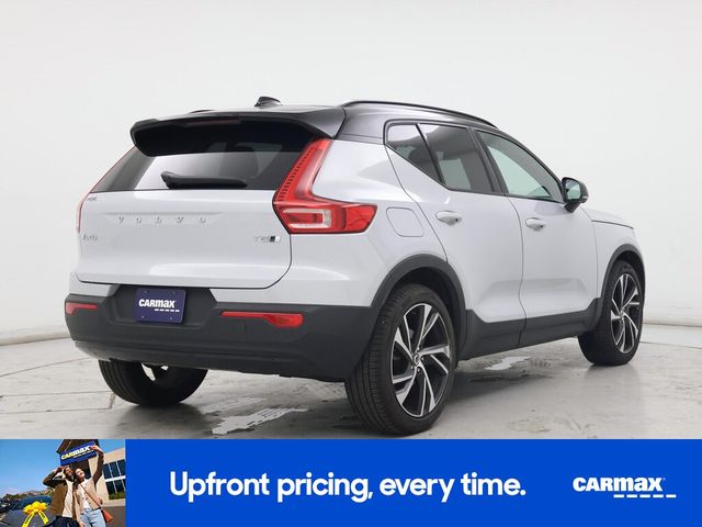 2021 Volvo XC40 R-Design