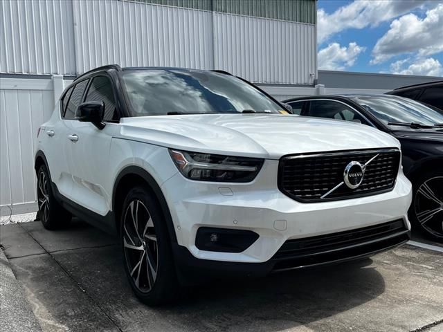 2021 Volvo XC40 R-Design