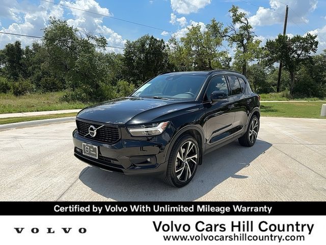 2021 Volvo XC40 R-Design