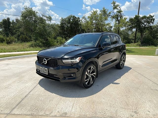 2021 Volvo XC40 R-Design