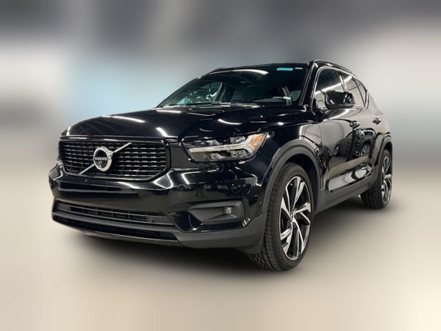 2021 Volvo XC40 R-Design