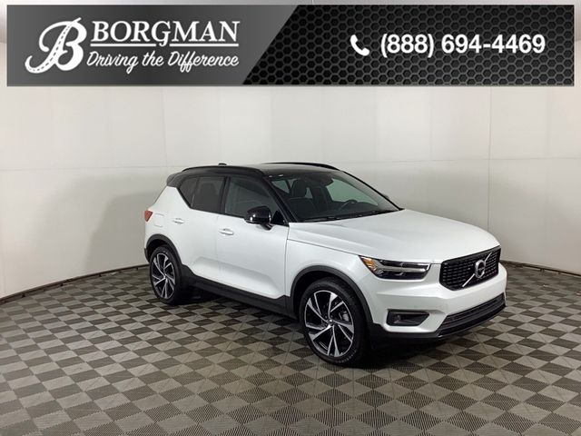 2021 Volvo XC40 R-Design