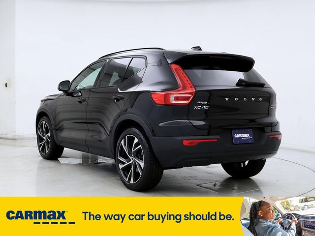 2021 Volvo XC40 R-Design