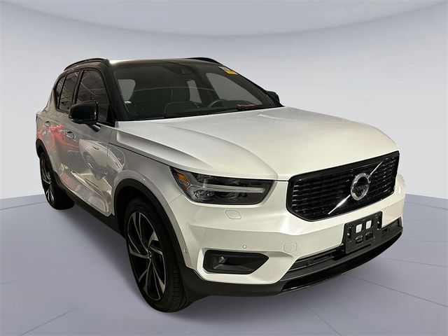 2021 Volvo XC40 R-Design