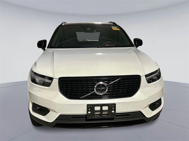 2021 Volvo XC40 R-Design