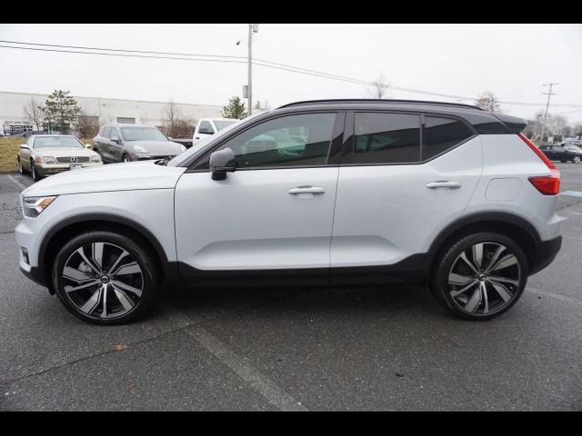 2021 Volvo XC40 Base