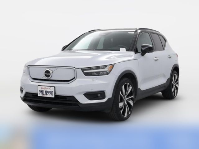 2021 Volvo XC40 Base