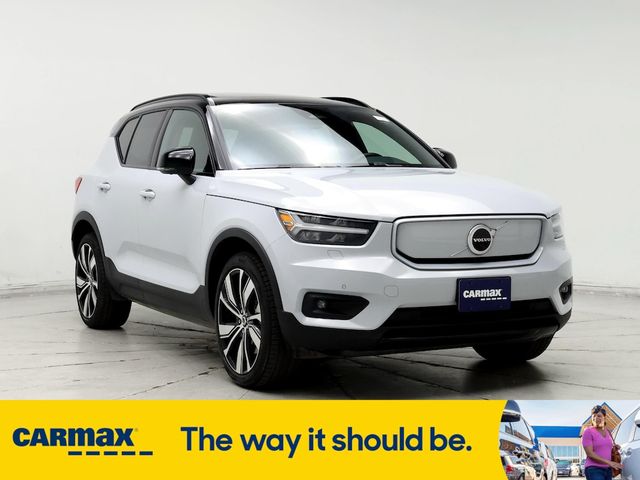 2021 Volvo XC40 Base