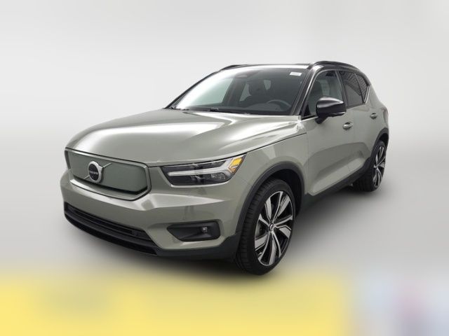 2021 Volvo XC40 Base