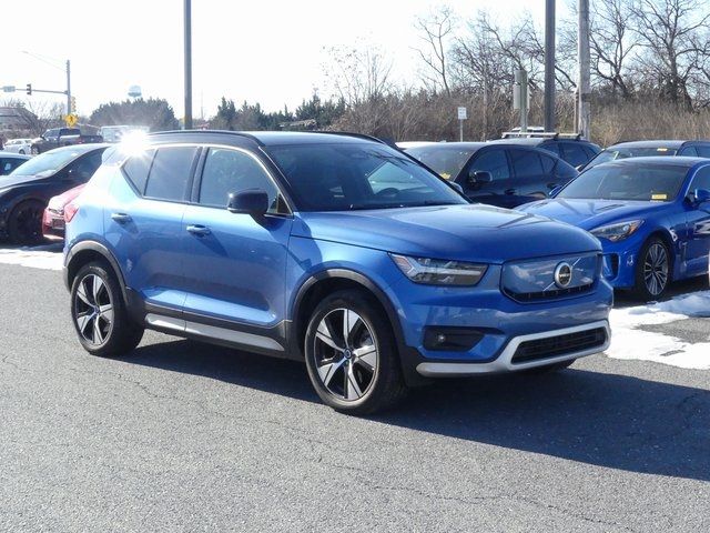 2021 Volvo XC40 Base