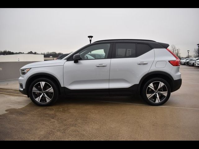 2021 Volvo XC40 Base