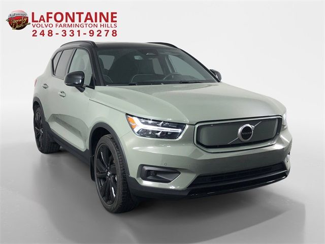 2021 Volvo XC40 Base