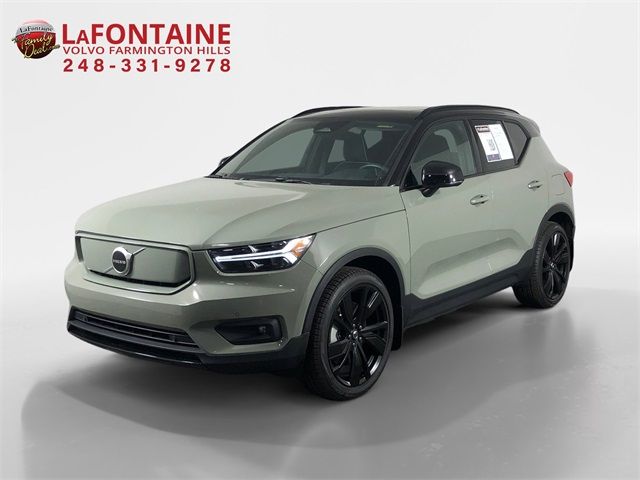 2021 Volvo XC40 Base