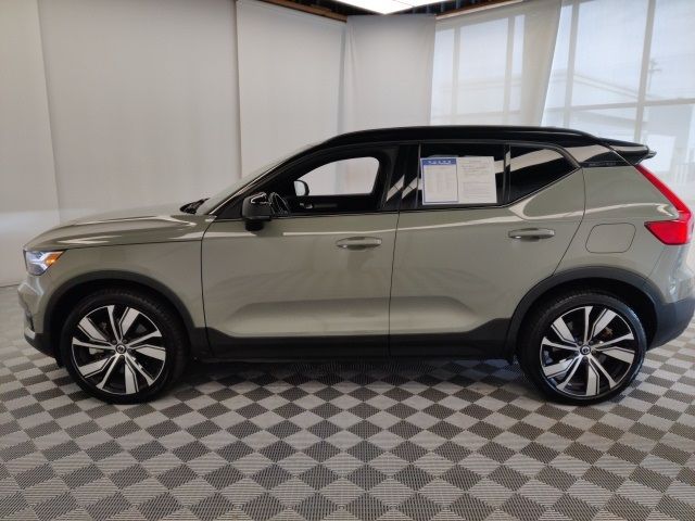 2021 Volvo XC40 Base