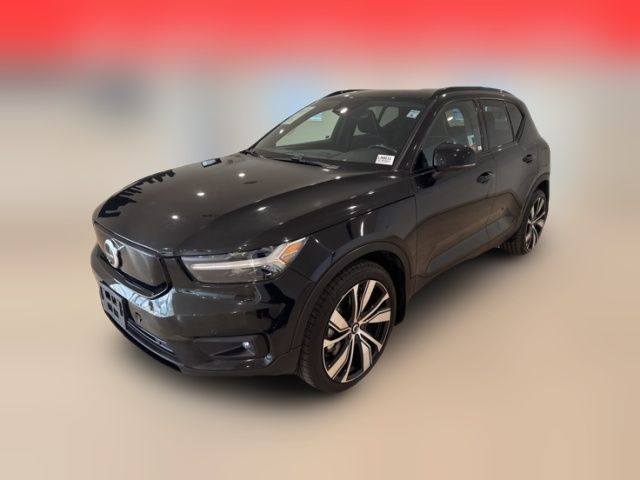 2021 Volvo XC40 Base