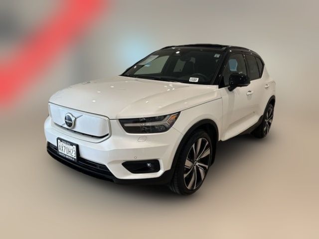 2021 Volvo XC40 Base