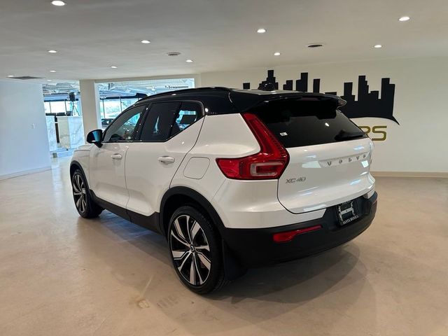 2021 Volvo XC40 Base