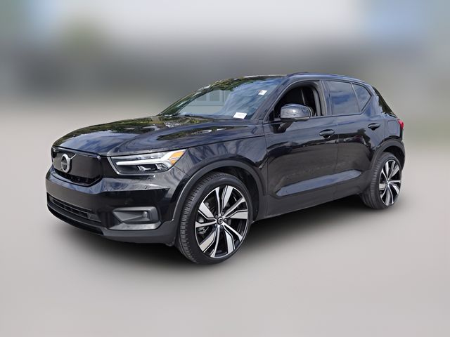2021 Volvo XC40 Base