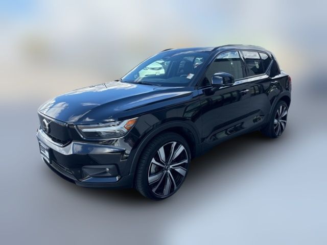 2021 Volvo XC40 Base