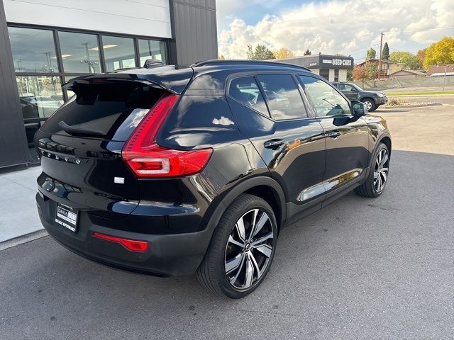 2021 Volvo XC40 Base