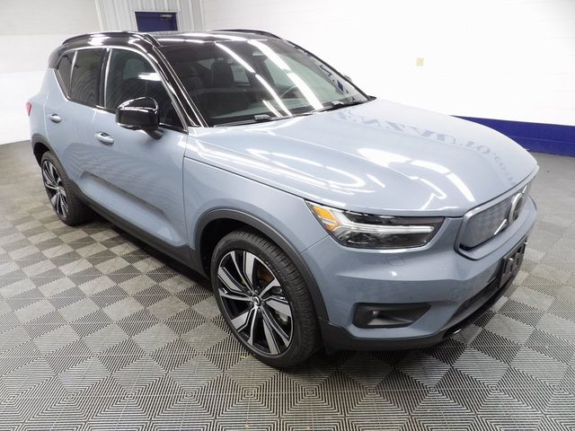 2021 Volvo XC40 Base