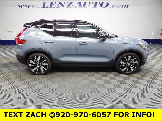 2021 Volvo XC40 Base