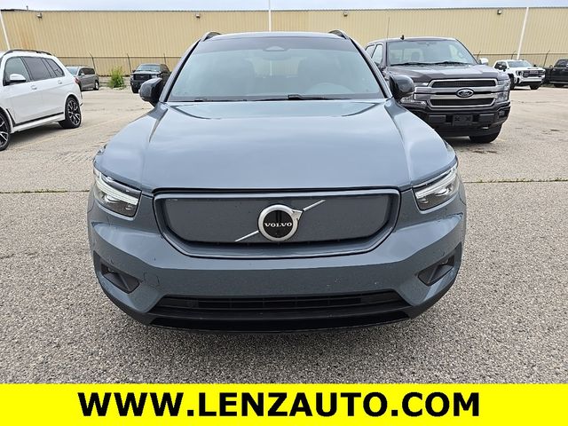 2021 Volvo XC40 Base