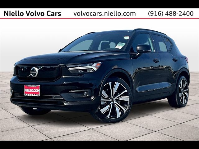 2021 Volvo XC40 Base