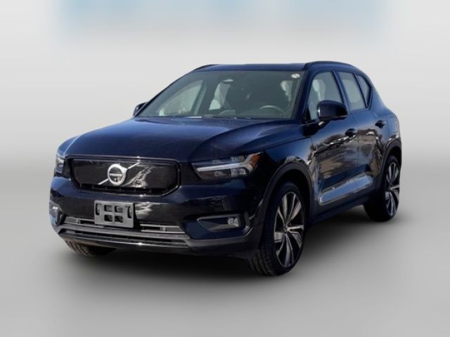 2021 Volvo XC40 Base