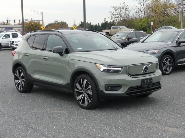 2021 Volvo XC40 Base