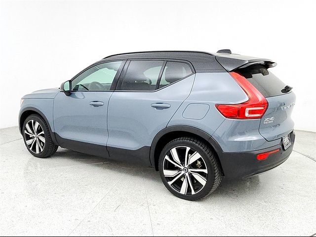 2021 Volvo XC40 Base