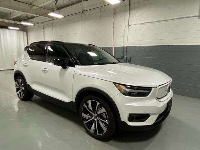 2021 Volvo XC40 Base