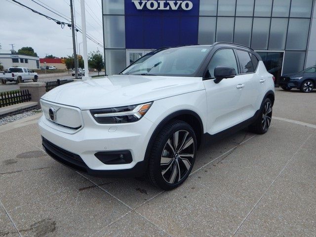 2021 Volvo XC40 Base