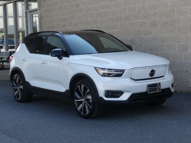 2021 Volvo XC40 Base