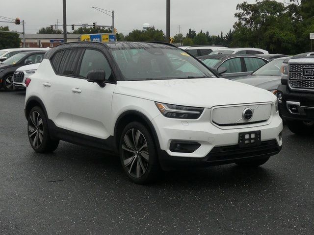 2021 Volvo XC40 Base