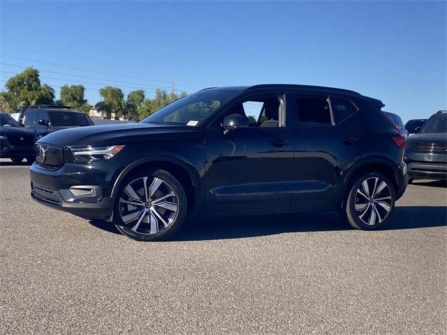 2021 Volvo XC40 Base