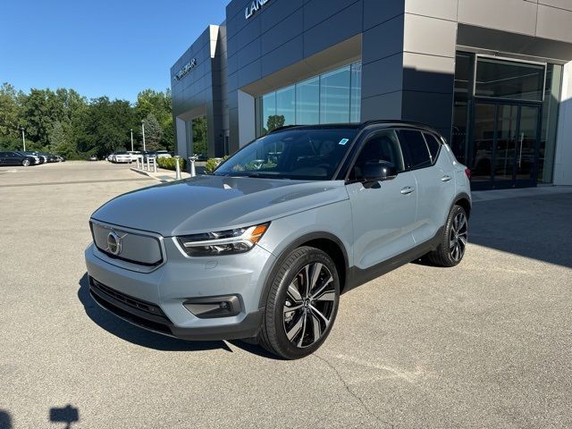 2021 Volvo XC40 Base