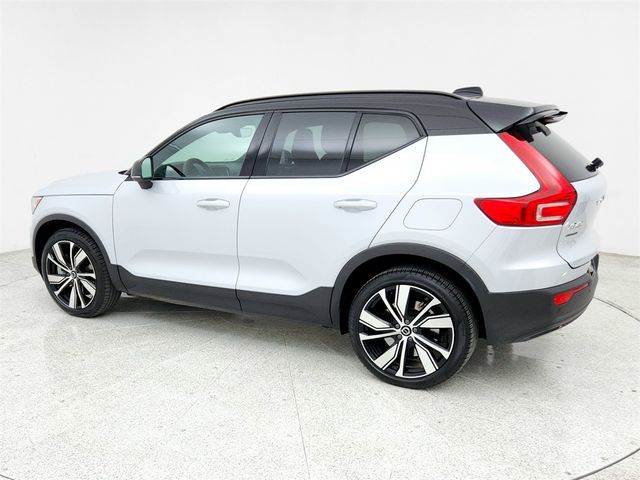 2021 Volvo XC40 Base