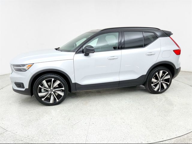 2021 Volvo XC40 Base