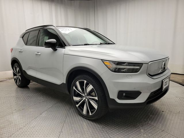 2021 Volvo XC40 Base