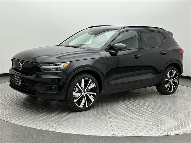 2021 Volvo XC40 Base