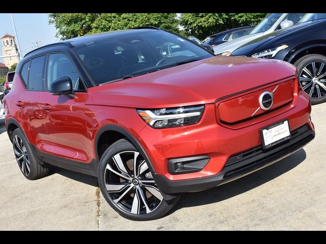 2021 Volvo XC40 Base