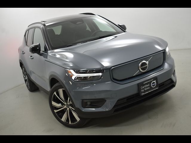 2021 Volvo XC40 Base