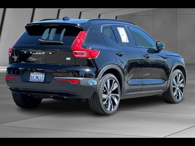 2021 Volvo XC40 Base